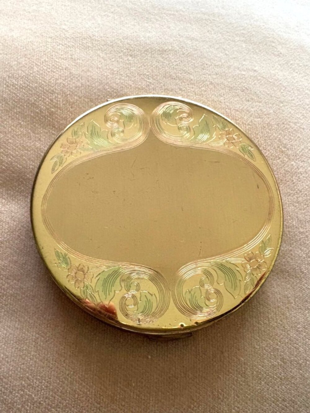 Vintage ELGIN AMERICAN Powder Compact Mirror 1940's Scroll Design Art Neuvo